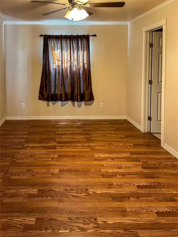 Thomas, OK 73669,205 W Nebraska ST