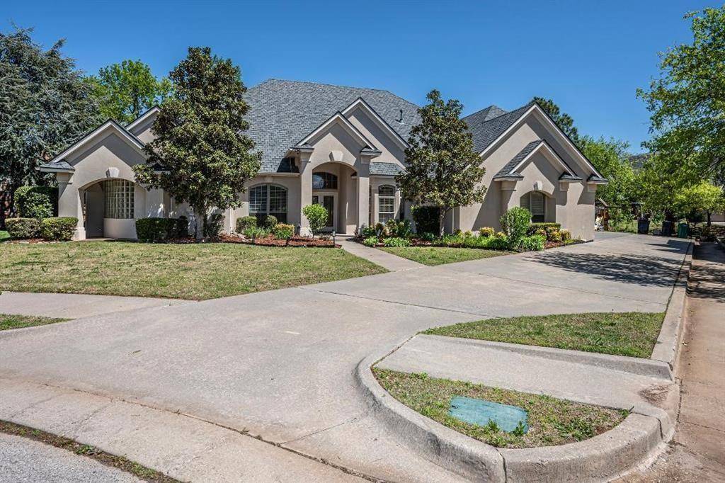 12504 Crick Hollow CT, Oklahoma City, OK 73170