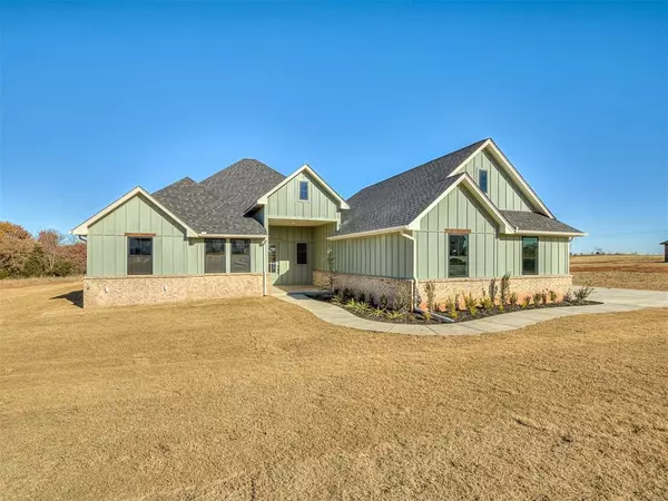 4380 Raymond LN, Guthrie, OK 73044