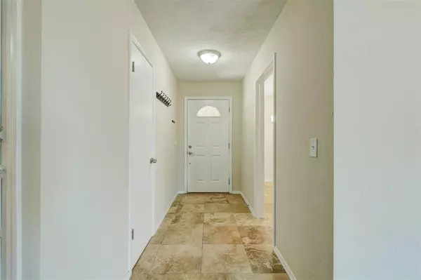 Warr Acres, OK 73132,5705 NW 66th ST