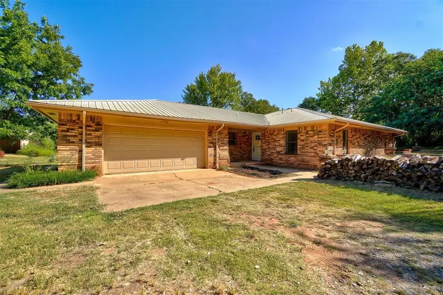 330300 E 8th ST, Wellston, OK 74881
