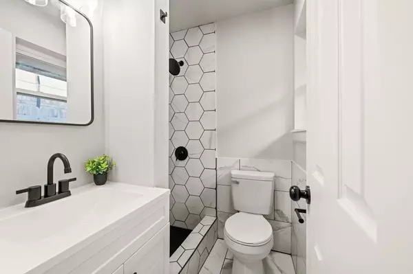 Mcloud, OK 74851,504 Harris DR