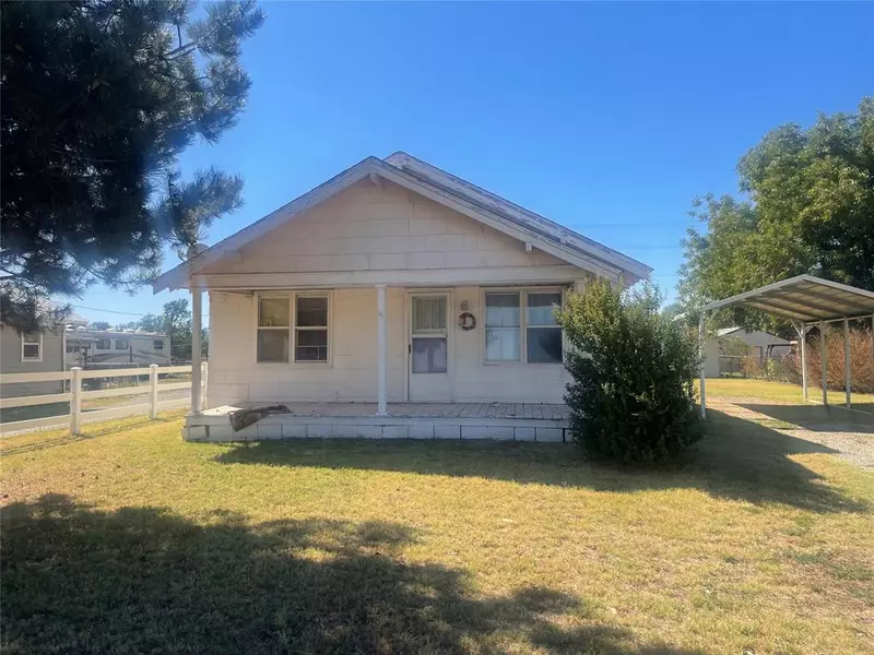813 Main ST, Rocky, OK 73661