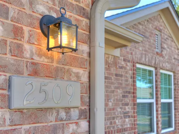 Norman, OK 73069,2509 Ga Zump DR