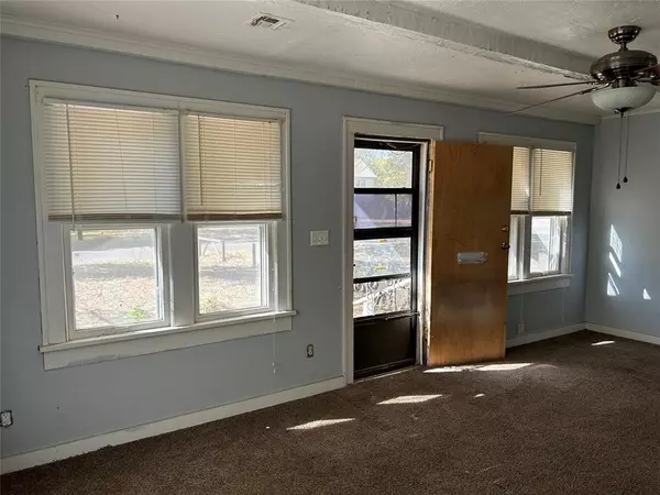 Hobart, OK 73651,306 N Hitchcock ST