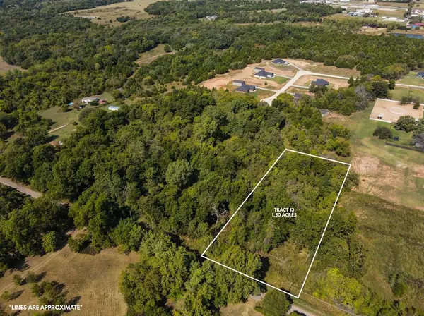 37696 W MacArthur ST, Shawnee, OK 74804