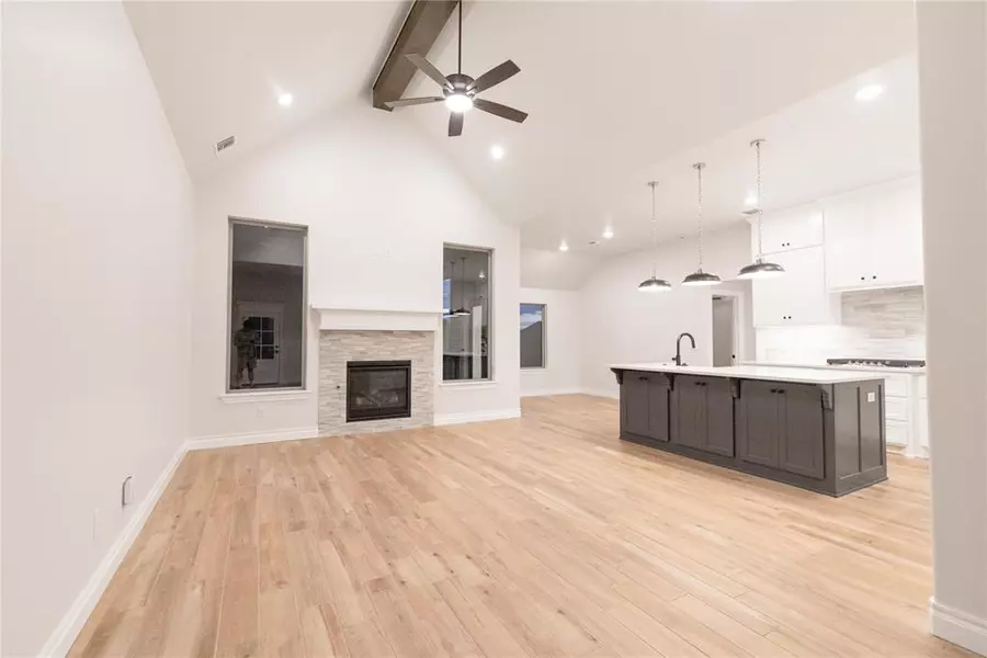 9201 Lupine RD, Yukon, OK 73099