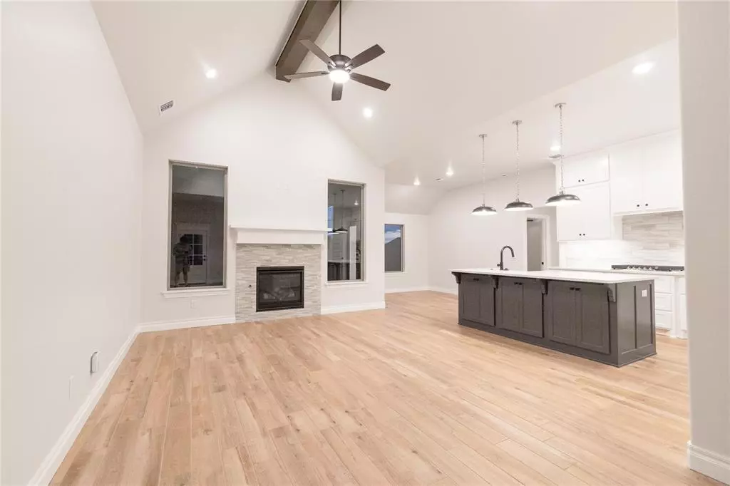 Yukon, OK 73099,9201 Lupine RD