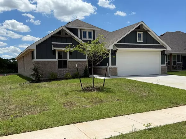 Noble, OK 73068,1114 Azalea Farms RD