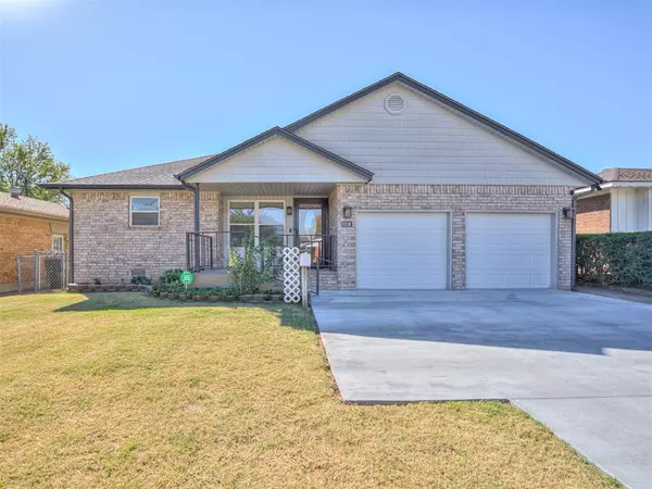 6116 SE 11th ST, Midwest City, OK 73110