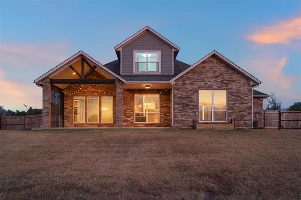 13815 Creek View DR, Edmond, OK 73025