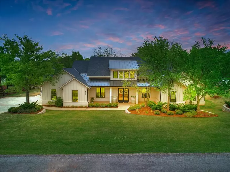 2687 Sandplum LN, Goldsby, OK 73093