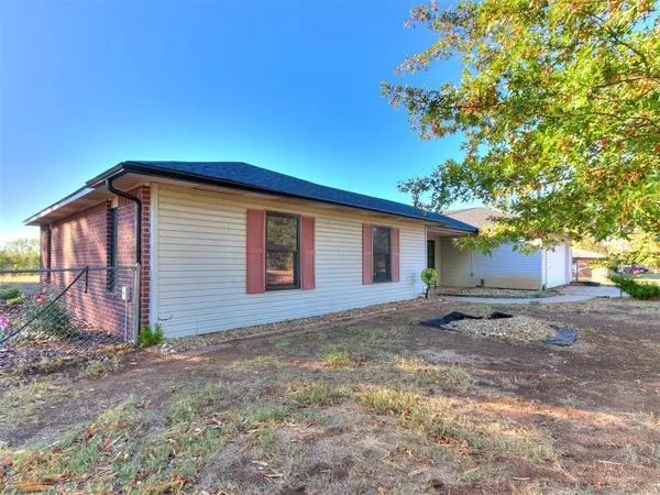 Shawnee, OK 74804,5704 Gabriel DR