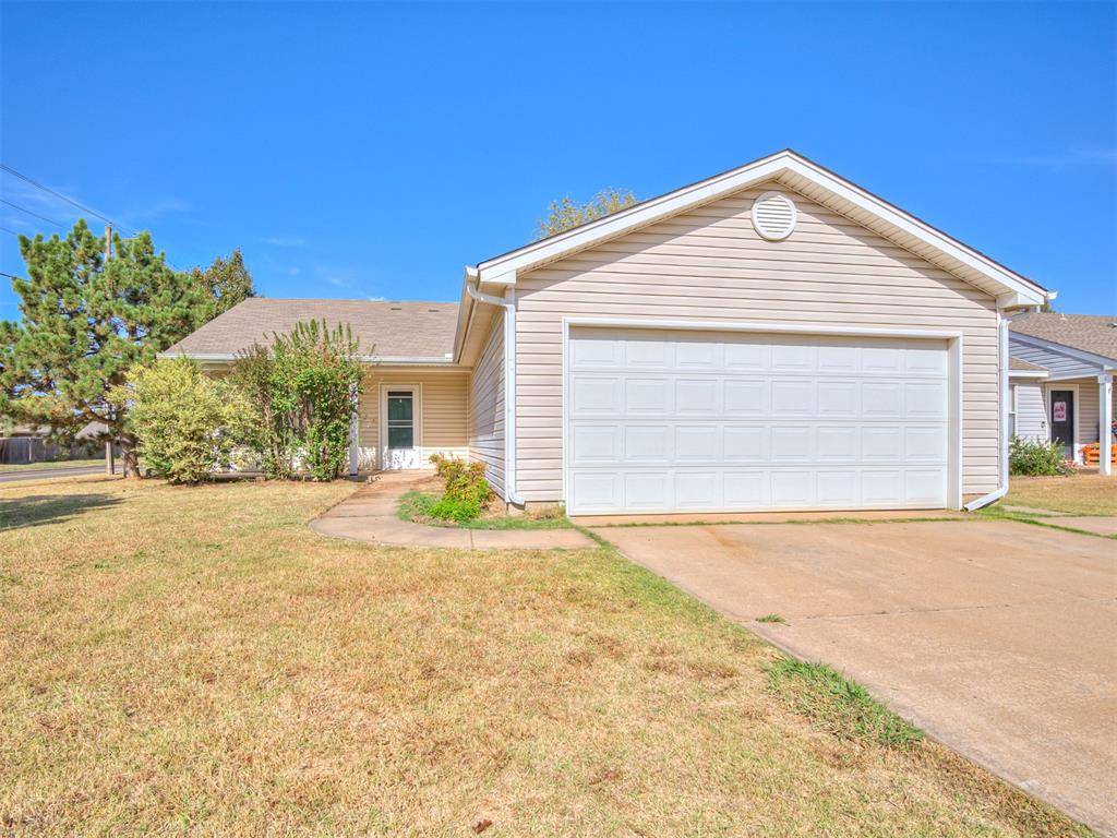 137 Rob LN, Edmond, OK 73003