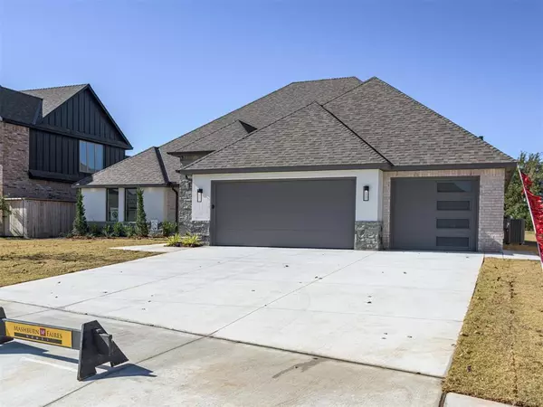 Moore, OK 73170,3921 Sorano DR