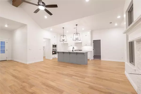 Yukon, OK 73099,9216 NW 117th ST