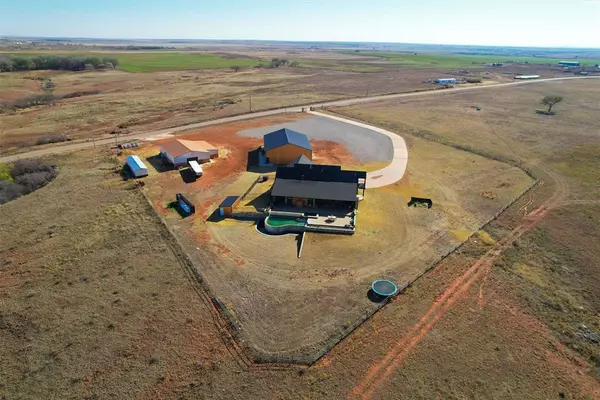 Sayre, OK 73662,11821 N 1920 RD