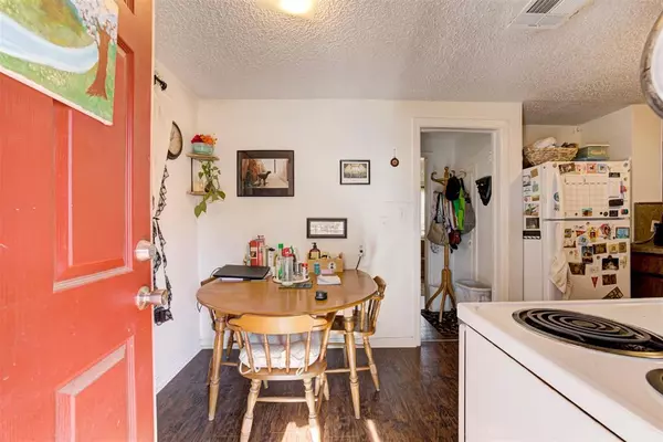 Oklahoma City, OK 73118,842 NW 44th ST