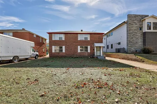 Oklahoma City, OK 73118,842 NW 44th ST