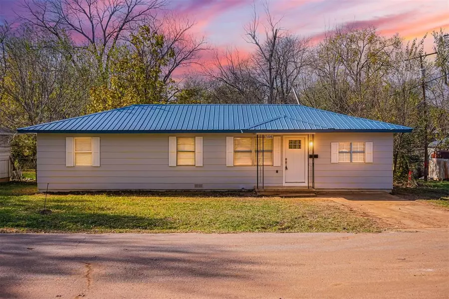 108 S 7th ST, Tecumseh, OK 74873