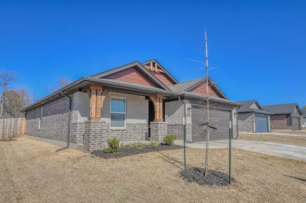 Harrah, OK 73045,20121 Park LN