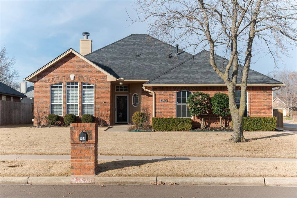 528 Avon DR, Norman, OK 73072