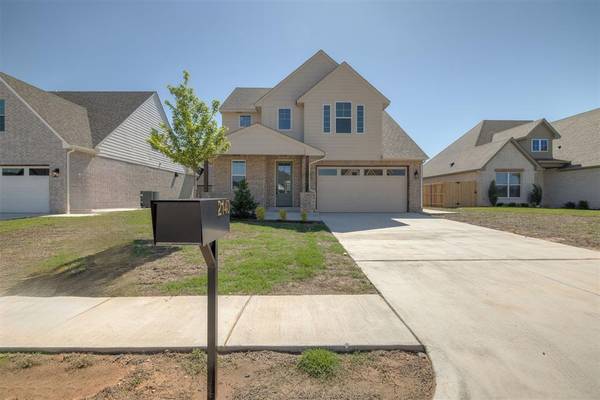 2140 Josslyn PL, Edmond, OK 73034