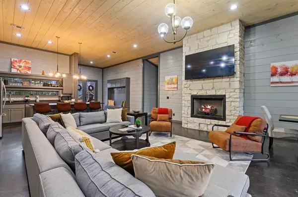 Broken Bow, OK 74728,21 Treeline CT