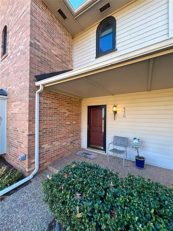 Shawnee, OK 74801,530 Lakeside CT