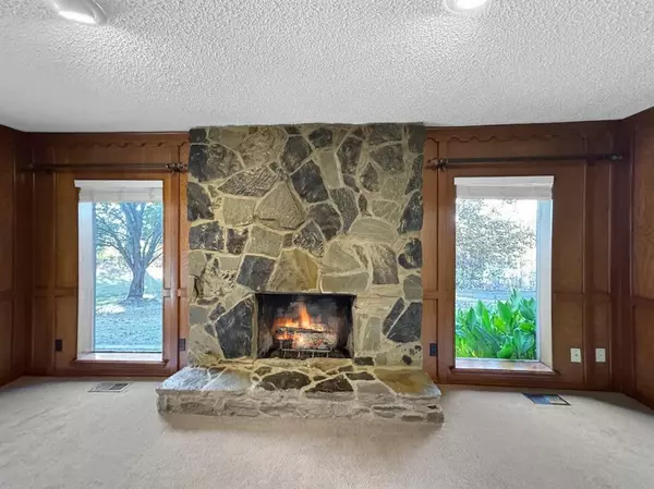 Shawnee, OK 74801,18300 S Rock Creek RD