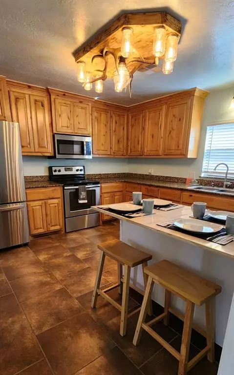 Harrah, OK 73045,4800 Lake DR