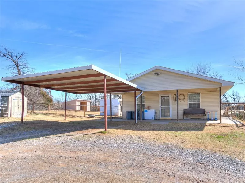 16804 Acorn LN, Newalla, OK 74857