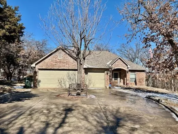 4580 Red Fox, Guthrie, OK 73044