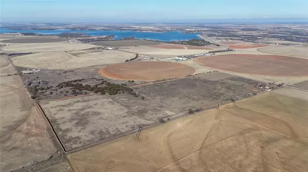 Fort Cobb, OK 73038,29095 County Street 2530