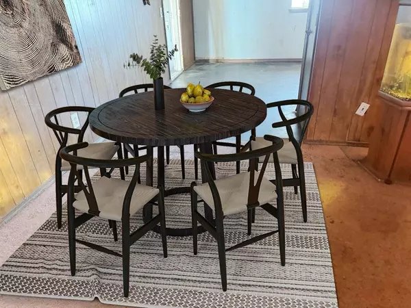 Holdenville, OK 74848,100 Lou DR