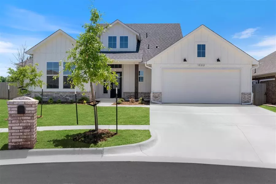 13312 SW 8th ST, Yukon, OK 73099