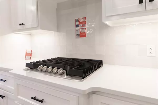 Edmond, OK 73034,924 Damask DR