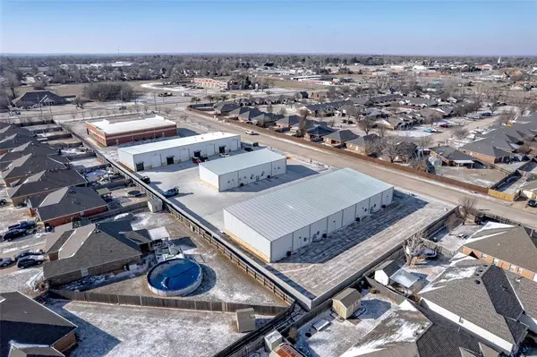 Mustang, OK 73064,228 Chisholm Trail WAY #202