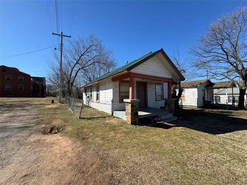 809 N Highland ST, Seminole, OK 74868