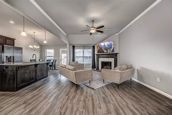 10481 Turtle Back DR, Midwest City, OK 73130