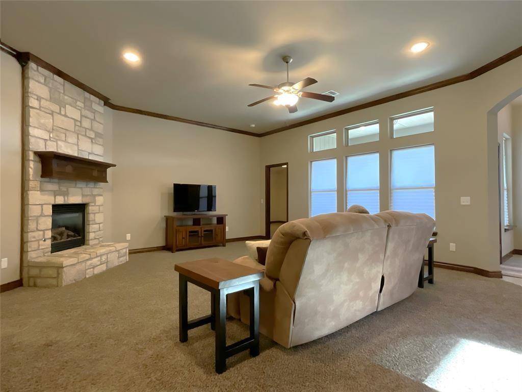 Norman, OK 73071,3837 Kings Canyon RD