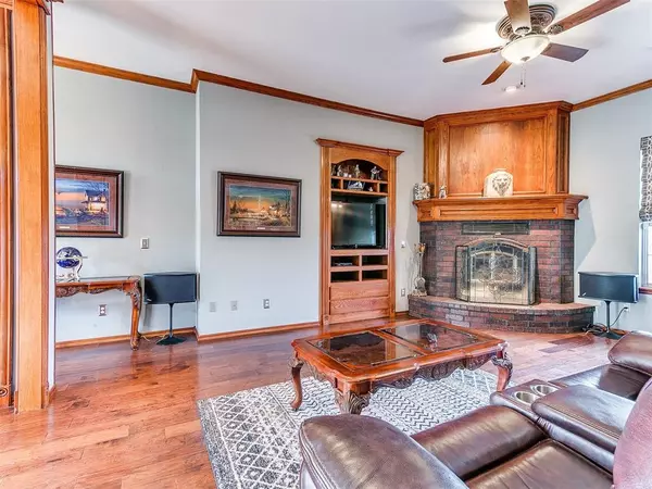 Choctaw, OK 73020,8213 Treeline DR