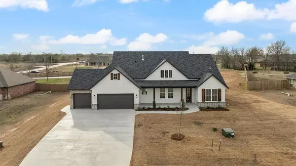 10638 Corbin DR, Shawnee, OK 74804