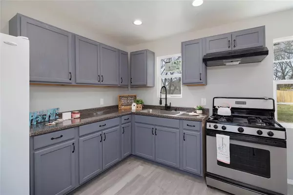 1708 SW A AVE, Lawton, OK 73501