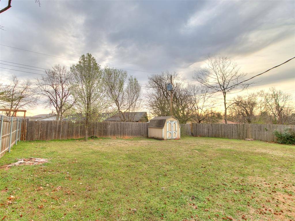 Norman, OK 73071,2213 Rogers CIR