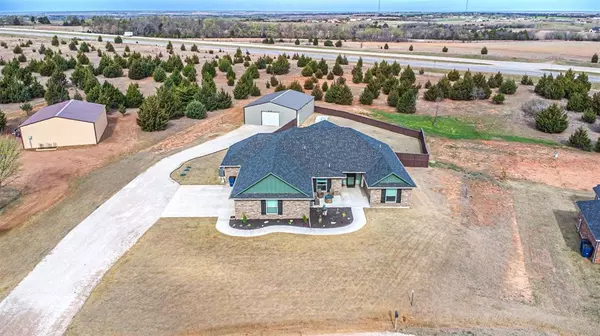 2429 Gallant Fox TER, Guthrie, OK 73044