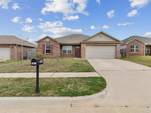 1824 Schooner RD, El Reno, OK 73036