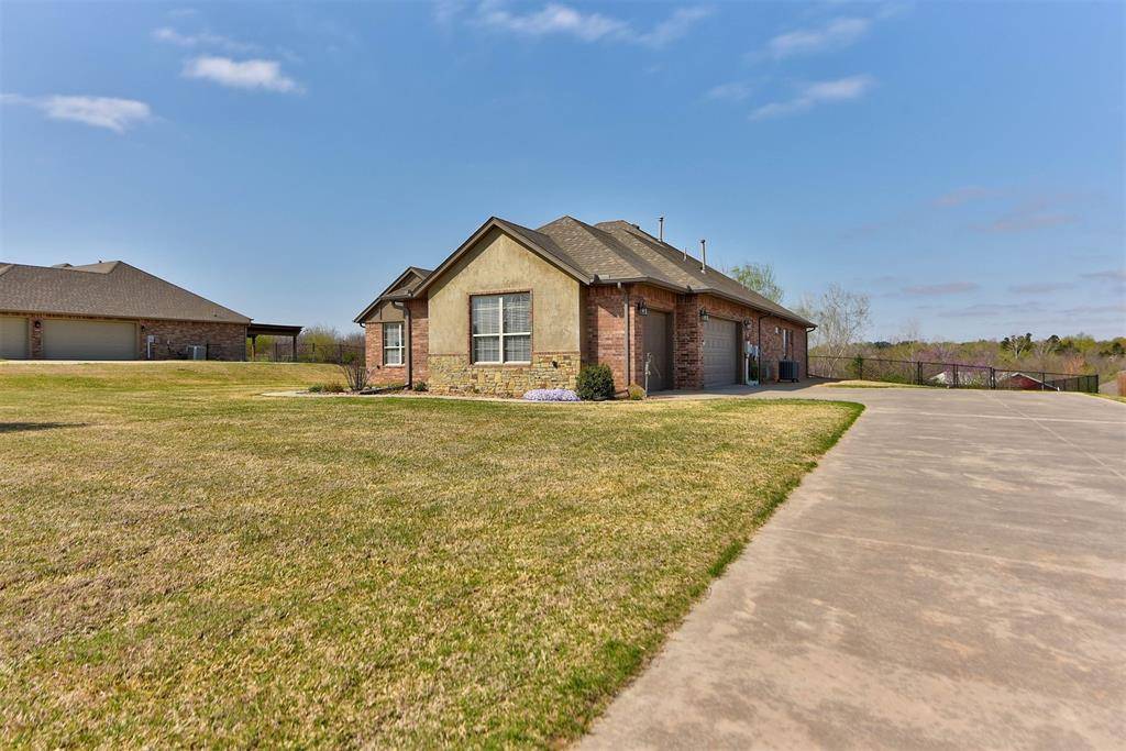 Choctaw, OK 73020,157 Oakridge DR