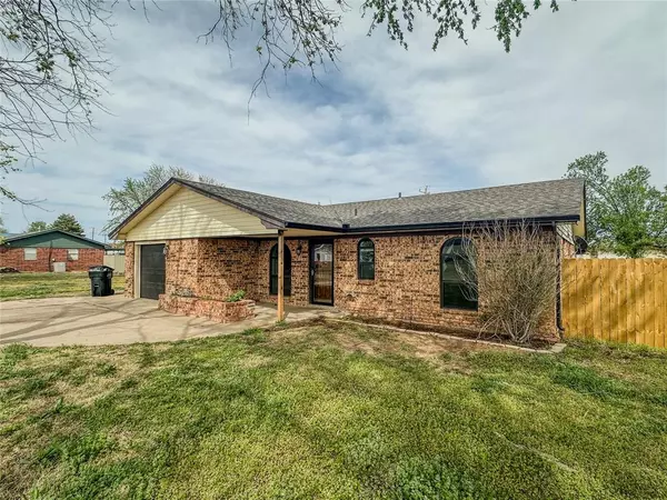 Thomas, OK 73669,305 S 10th ST