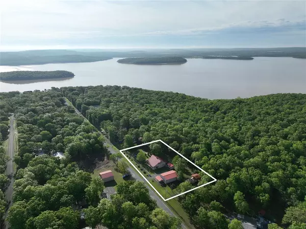 Canadian, OK 74425,606 Country Club BLVD